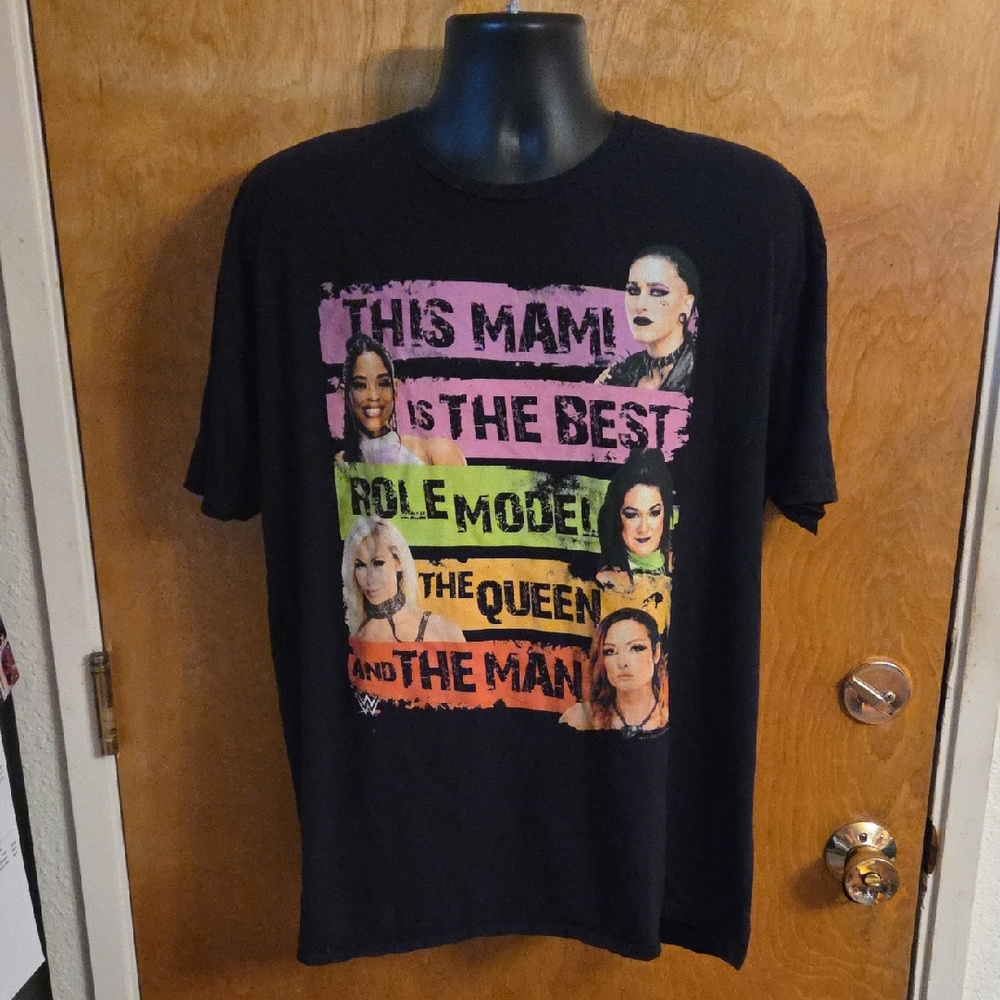 Men's‎ Ripple Junction Black WWE Mother's Day Collage T-Shirt Size Large